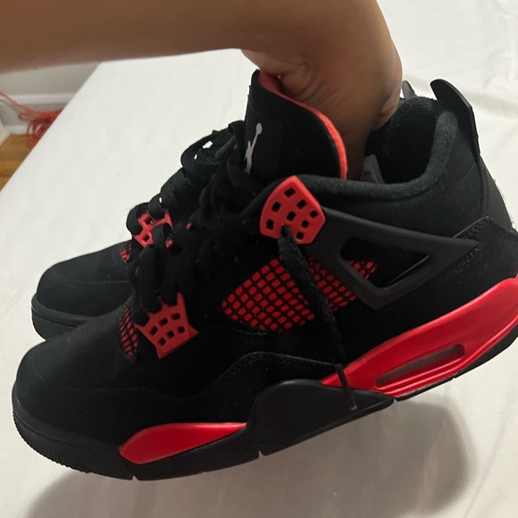 Air Jordan 4 Retro - Picture 4 of 7